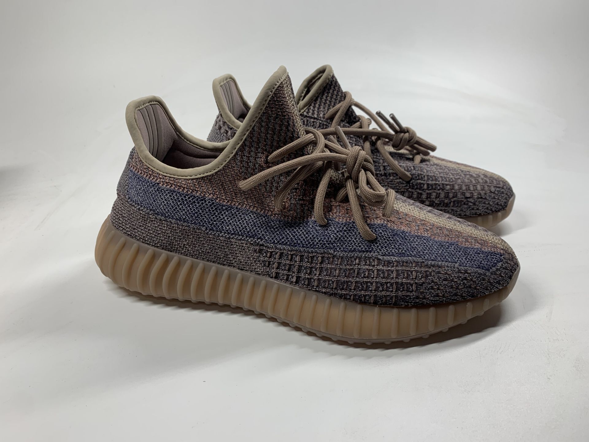 

Top Quality Kanye West Running Shoes ABEZ Cinder 3M Reflective Earth Oreo Cinder Runner Desert Sage Zyon Yeshaya Men Women Sneakers