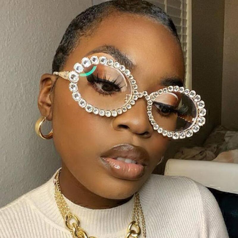 

Sunglasses Clear Lens Crystal Oval Women Milan Fashion Week Luxury Designer Full Diamond Sun Glasses Female Bling Eyeglasses