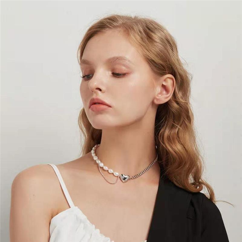 

Chokers TIMEONLY Elegant Solid Love Heart Metal Choker Necklaces Baroque Simulation Pearl Necklace For Women Delicate Birthday Gifts