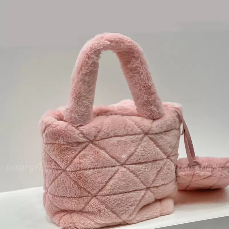 21ss Latest Furry Bucket Bag Plush Tote Shouler Crossbody Bags Women Cute Fashionable Designers Two-piece All-match High Quality Handbags