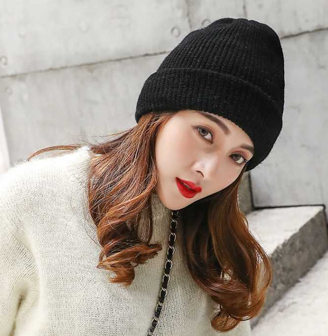 

Women knitted Winter Hat Female Warm Girl Solid Bonnet Skullies Beanies Soft Hats Women's Winter Caps, White