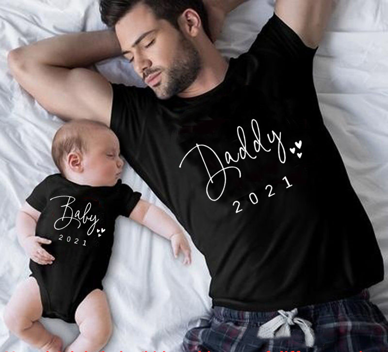 

Baby Matching Outfits Funny New Daddy Mommy Baby 2021 Family Look Black Cotton Family Tshirt Mother Father Brother Sister, Gray