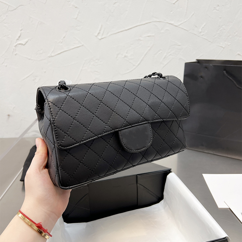 2022 French Famous designer fashion shoulder bag woman Genuine Leather high quality Diamond Lattice quilt Sacoche street Totes Luxury Backpack cross