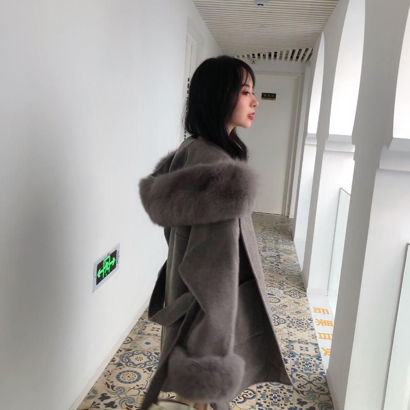 

Korean version of detachable fur collar double-sided Ni coat with hat and lace up, Black