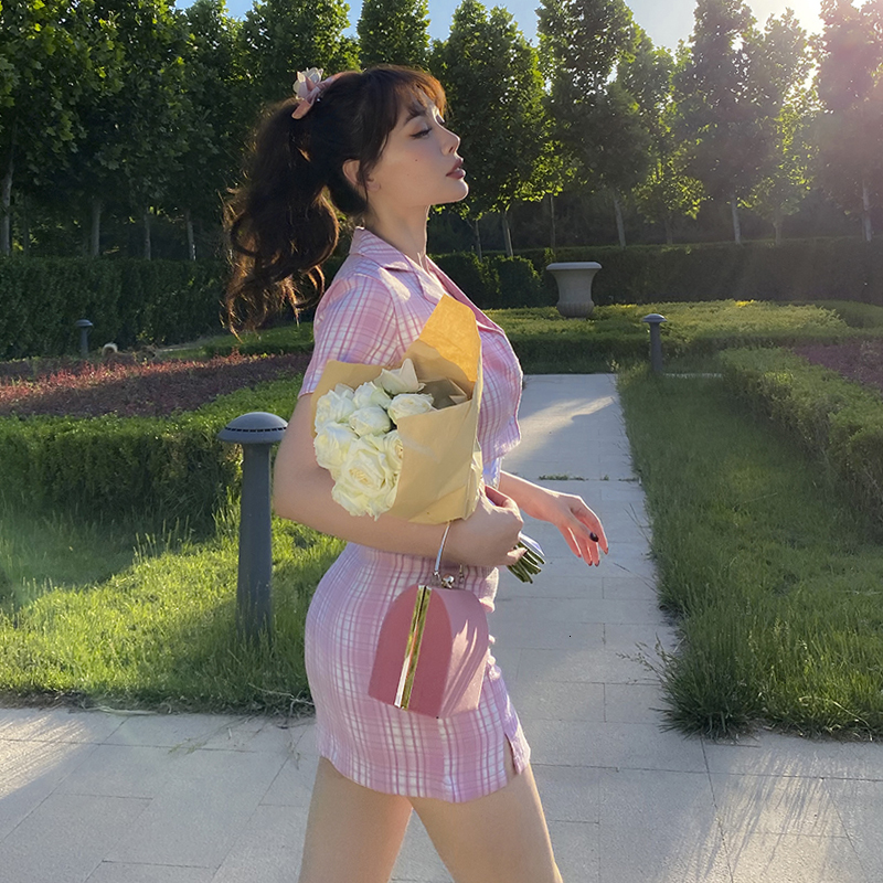 

2021 New Highly Recommended Super Nice Girl in Vintage Pink Plaid Short Shirt + High Waist Mini Skirt Sweet Suit Two Pieces Clothes TQ1V