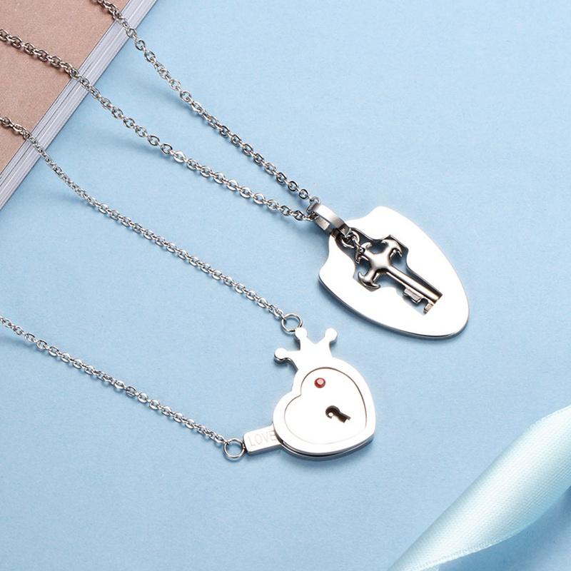 

Simple New Couple Stainless Steel Necklace Men And Women Love Heart Lock Key Necklace Pendant 1 Pair Charm Jewelry