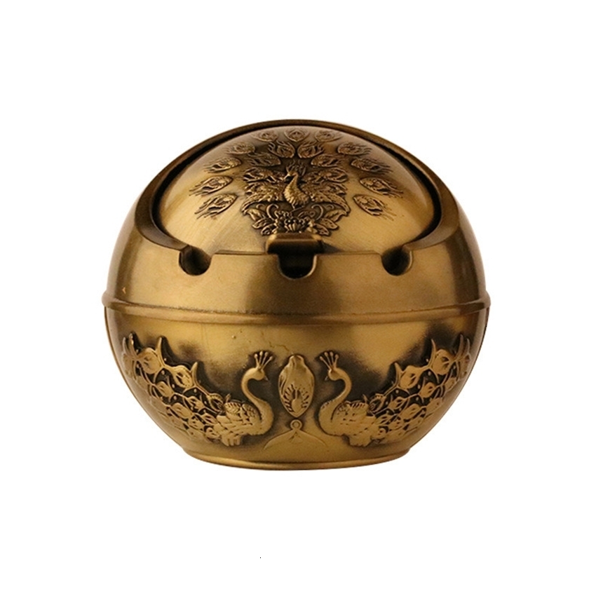 

metal peacock high-grade Ashtray crafts ornaments