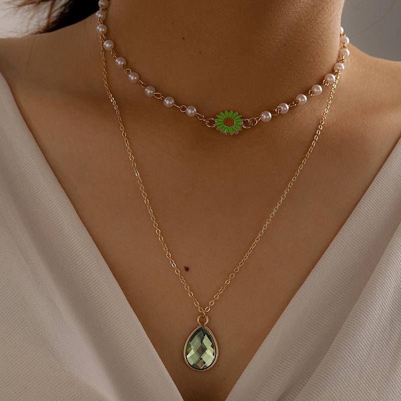 

Brling New 2020 Fashion ins vintage Chain Pendant Choker Sunflowers Drop drill Alloy Necklace for women Girls Gifts Party