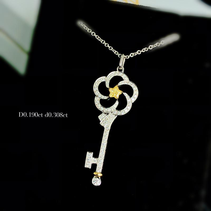 

Fashion Jewelry S925 Key Pendant Necklace Dainty Flower Star Design Charm Neck Chain For Women Wedding Best Valentines Day Gifts
