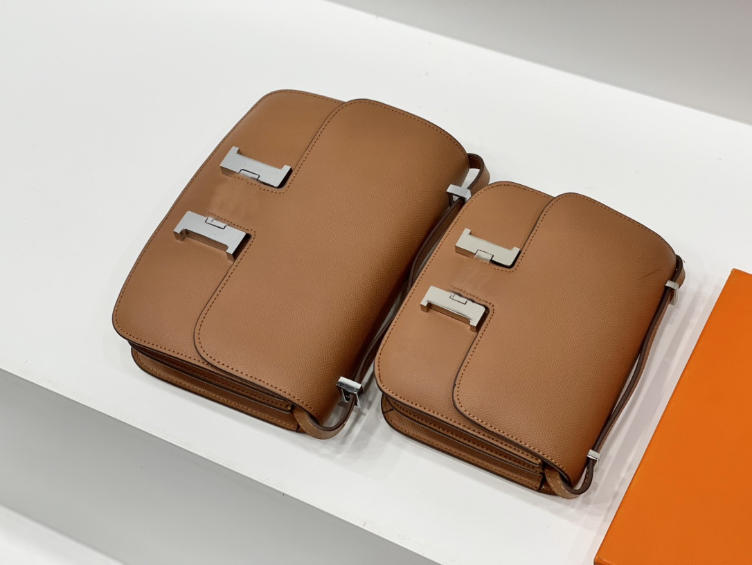 

classic High quality designer shoulder bag women's Leather Messenger Bag Large 25cm small 20cm, Green