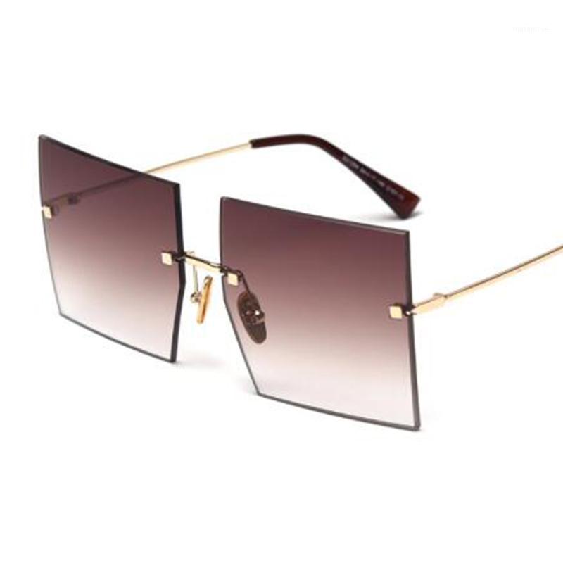 

2020 Popular Big Square Sunglasses Women Vintage Shades Designer Transparent Red Glasses Elegant Eyewear1