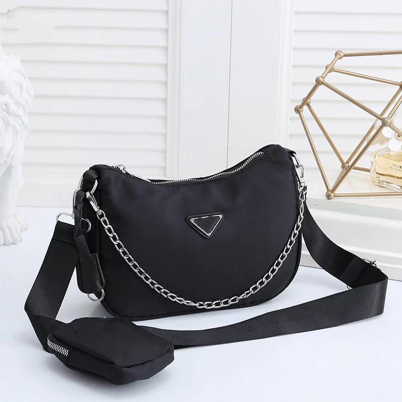 

2022 Women Luxurys Designers Bags 2022 Chest Pack Lady Tote Chains Handbags Messenger Backpack 2005 Nylon Crossbody Bag 0102 48Ac# European and American Fashion, Black