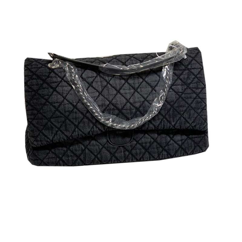 

Womens Denim Maxi Jumbo Classic Flap Bags Quilted Meatlasse Chain Crossbody Shoulder Luxury Designer Street Cool Large Capacity Outdoor Travel Handbags 42*22CM, Box