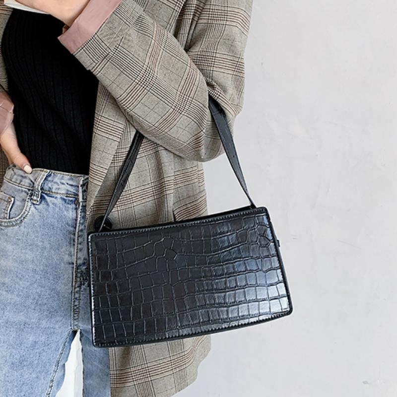 

Fashion Crocodile Pattern Baguette bags MINI PU Leather Shoulder Bags For Women 2021 Chain Design Luxury Hand Bag Female Travel, Black