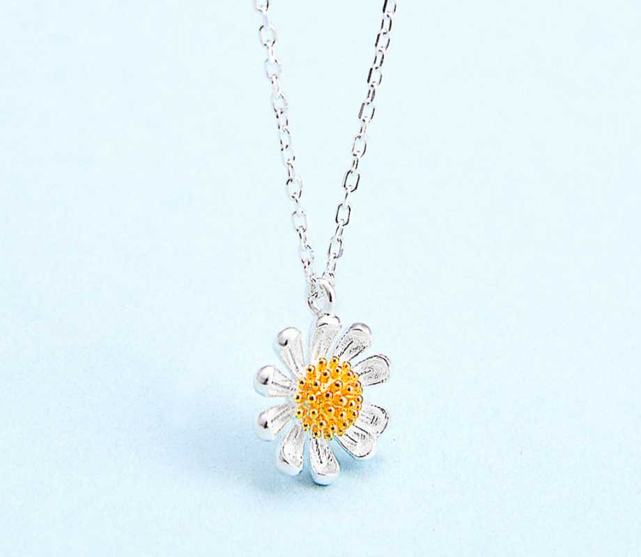 

New Sun Flower Daisy Necklace s925 Sterling Silver Flower Pendant Clavicle Chain Female Accessories