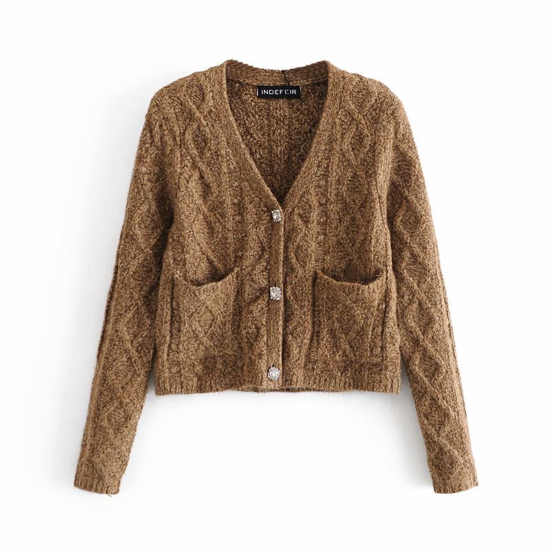 

2021 New United States the Artificial Jewelry Button Brief Paragraph Factory Direct Sale Wholesale Sweater Female Tha0, See chart