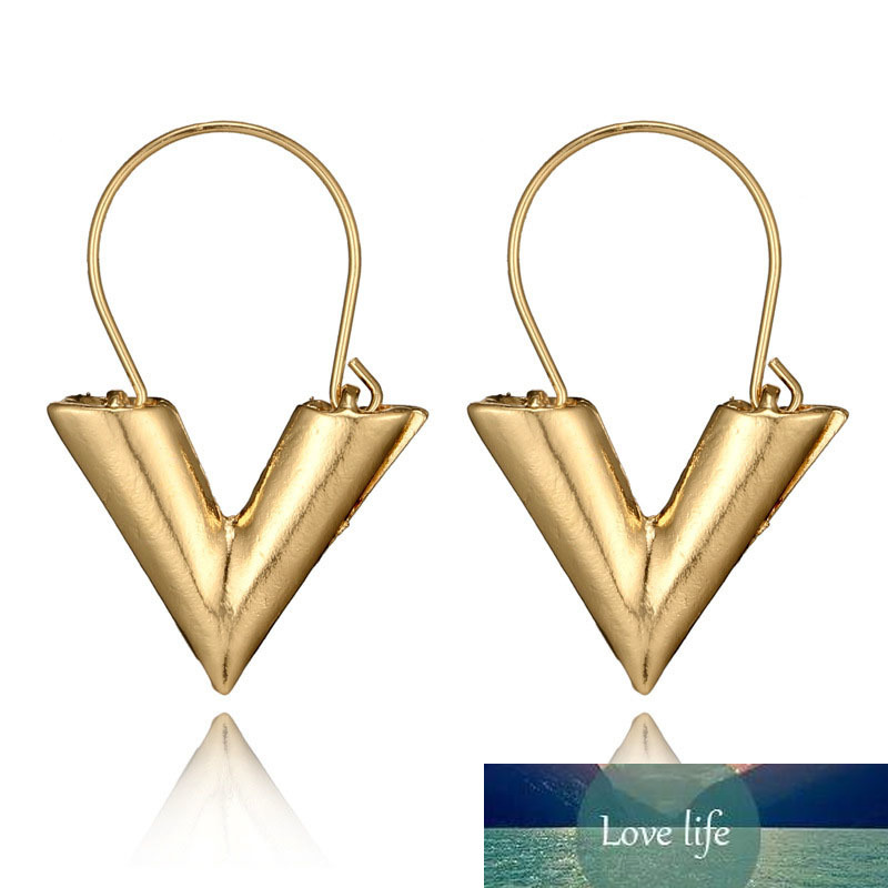 

Hot Sale New Fashion Trend Earrings Brincos Oorbellen Simple Metal Wind Letter V Shape Stud Earrings for Women Gift