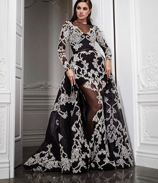 

2022 Sexy Black Formal Evening Dresses Halter Deep V Neck Lace Sequins Side Split Prom Gowns Long Sweep Train Red Carpet Fashion Wear, Same as image