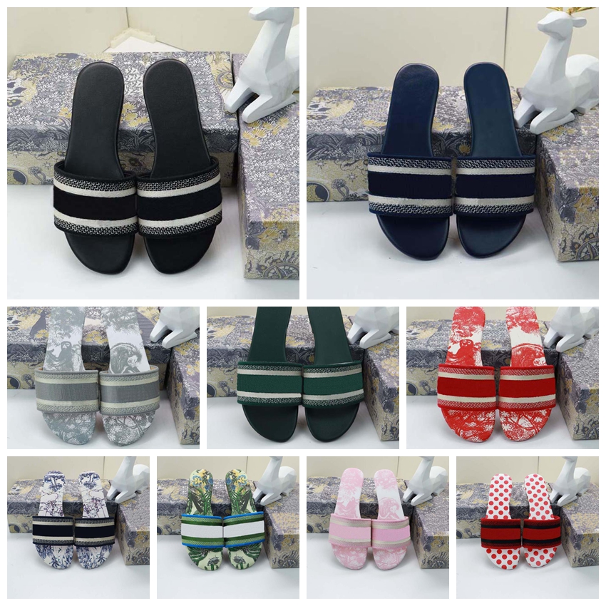 

2022 Paris Women classic Slippers designer Summer Beach Slides Top Quality Flip Flops Loafers Sexy alphabet Embroidered Slipper flat bottom With Box Size34-42, 35