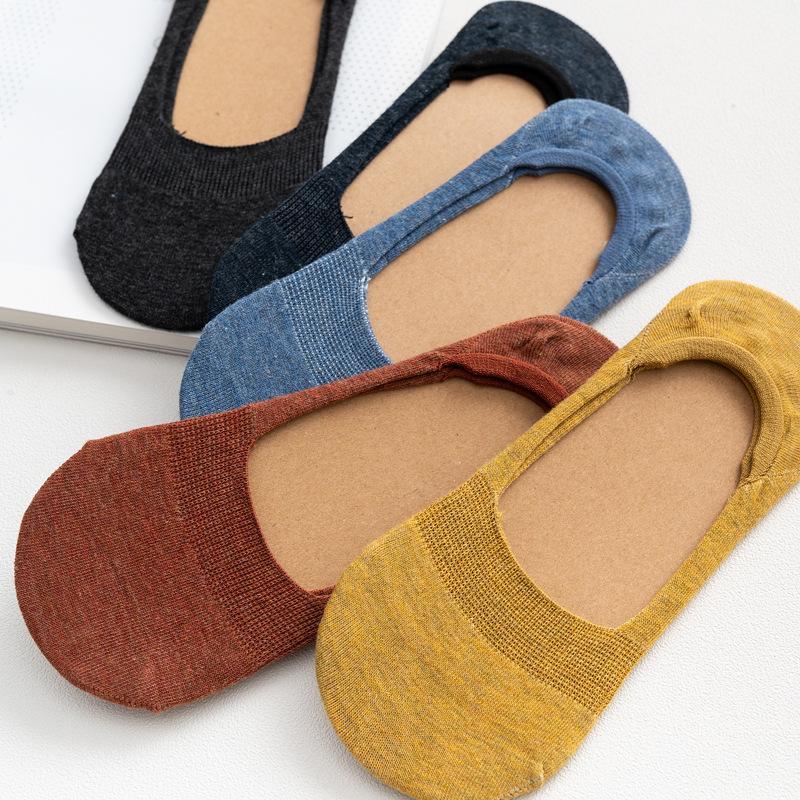

1 Pair Spring Summer Women Socks Solid Candy Color Fashion Breathable Invisible Socks Silicone Non-slip Girl Boat Sock, White