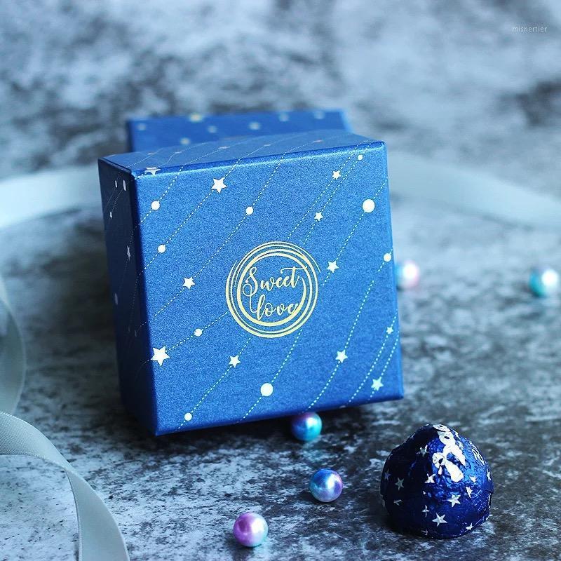 

100pcs lot Blue wedding Paper Square Candy box Anniversary Birthday Chocolate container Bridesmaid gifts wedding favors boxes1