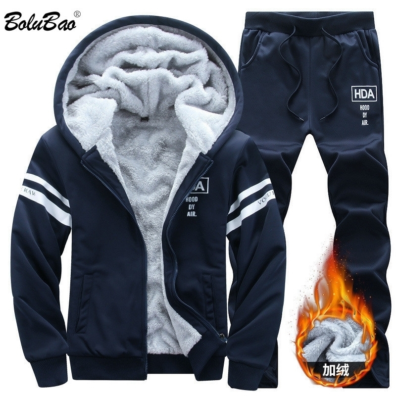 

BOLUBAO New Winter Tracksuits Men Set Thicken Hoodies + Pants Suit Spring Sweatshirt Sportswear Set Male Hoodie Sporting Suits 201201, Black