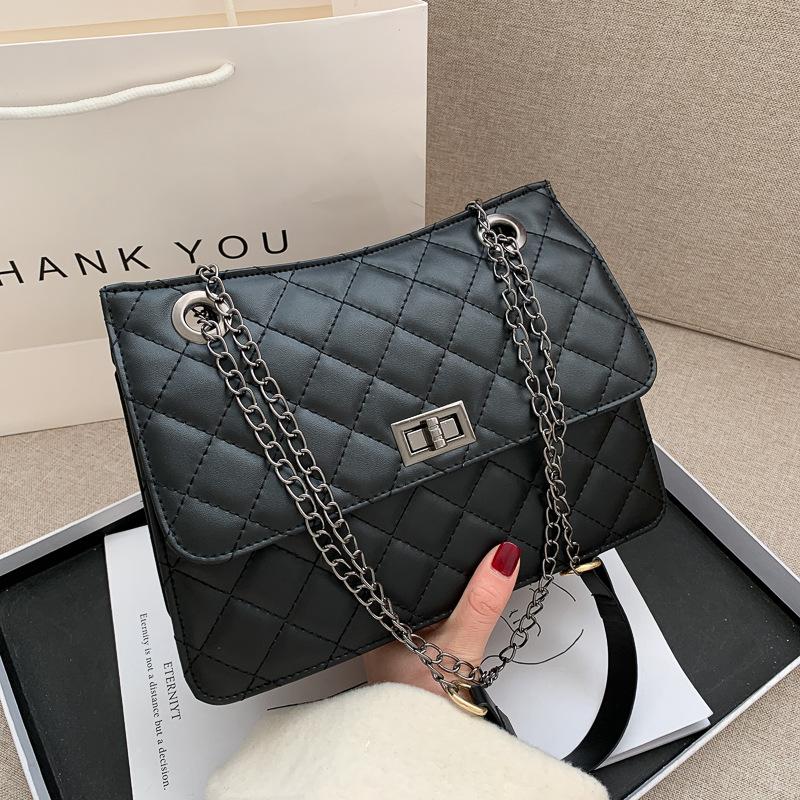 

Embroidered thread women's small bag 2021 new trendy fashion simple western style messenger bag tote small rhombus chain, Black