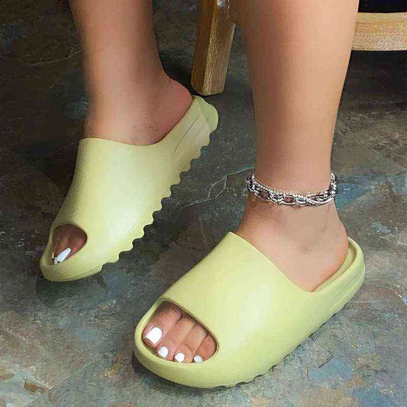 

Lisapie Women Thick Bottom Slippers Platform Bathroom Slides Man Non-Slip Trend Designer Slippers Ladies Female Slides for Women G220218, Beige