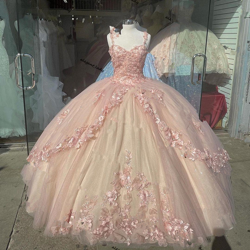 

Blush Pink Princess Quinceanera Dresses 2021 lace floral shiny puffy skirt Sweetheart Tulle Vintage Lace Applique Sweet 16 Dress, Burgundy