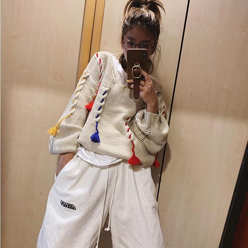 

AZYT Europe Loose Tassel Pullover Sweater Autumn Winter Women's sweaters Deep V Neck Sweater Jumpers Women 201203, Beige