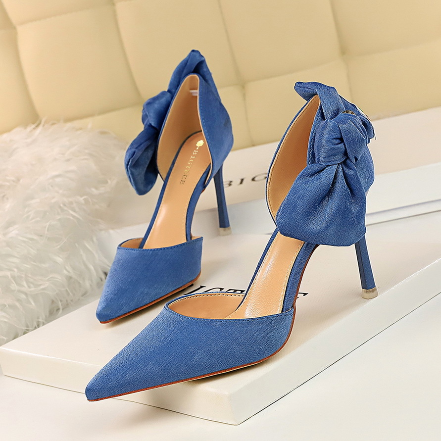 

2021 New South Fashion Styling Stylish High-heeled Hallow Low-sexy Cut Pointed Hollow Bow Out Women's Shoes Z34o, Yellow.