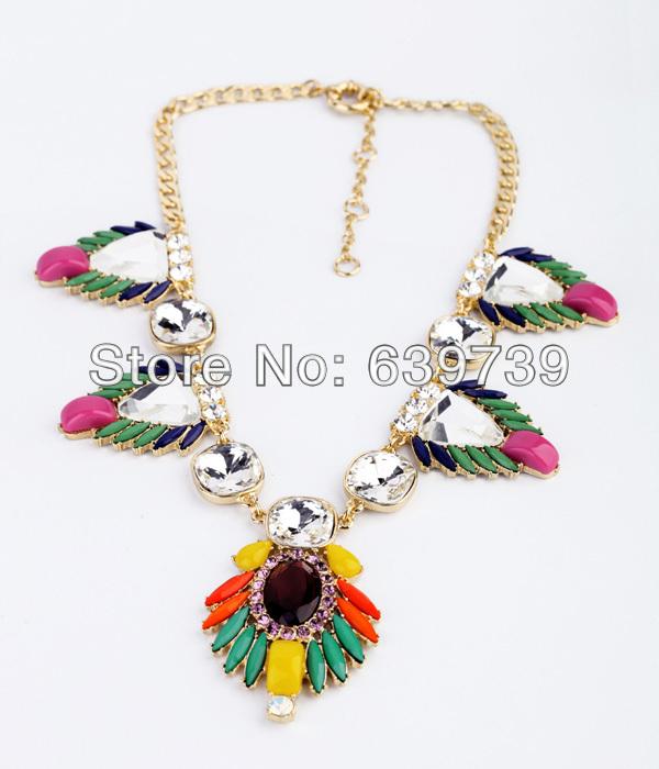 

Bulk Price Winter Holiday Plating Gold Color Choker Necklace