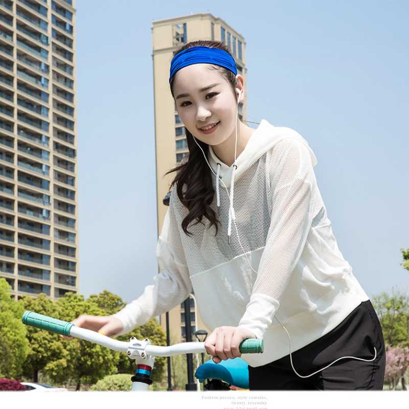 

Women mesh breathable long sleeve running shirt Yoga Hooded Sweater breathable quick drying fitness cycling top Black and white