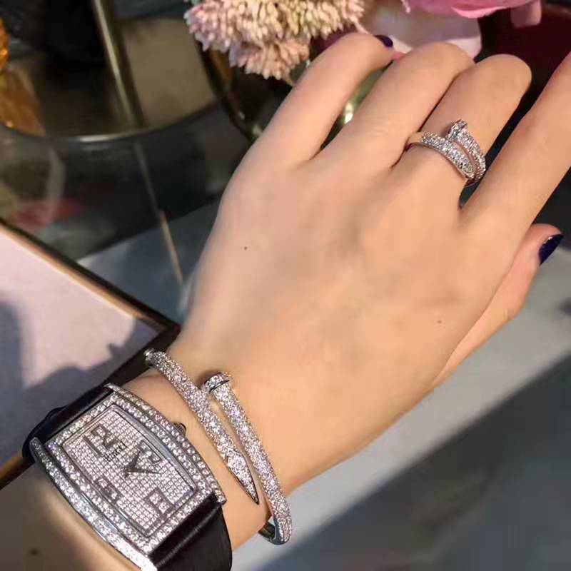 

Star bracelet plated with 18K real gold, diamond nail bracelet, Japanese and Korean diamond nail ring tide plate