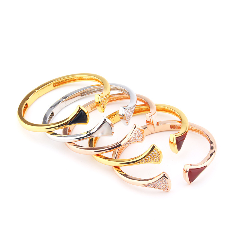 

2020 wholesale simple fan shaped skirt bracelet fashion jewelry love bracelet bangle zircon agate opening womens bracelets jewelry, Black