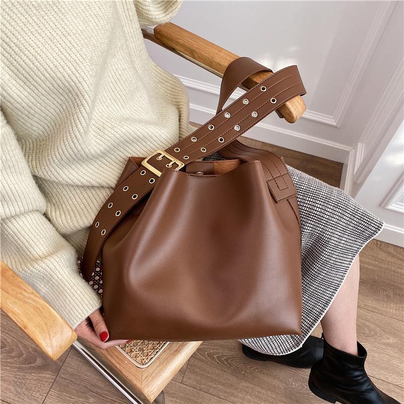 

Evening Bags Fashion Vintage Commuting Wide Shoulder Strap Soft PU Single Women Simple All-Match Large-Capacity Crossbody Bag