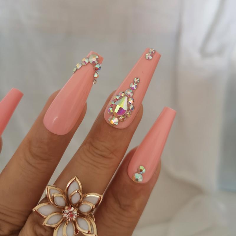 

24pcs The latest luxury jewelry long ballet coffin fake nails crystal diamond pink, 1set