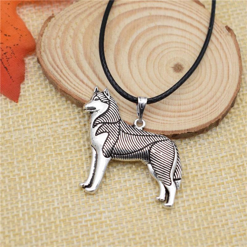 

New Vintage Necklace Pet Boho Chic Standing Siberian Husky Dog Choker Pendant Women Necklace Jewelry Christmas Gift Accessory