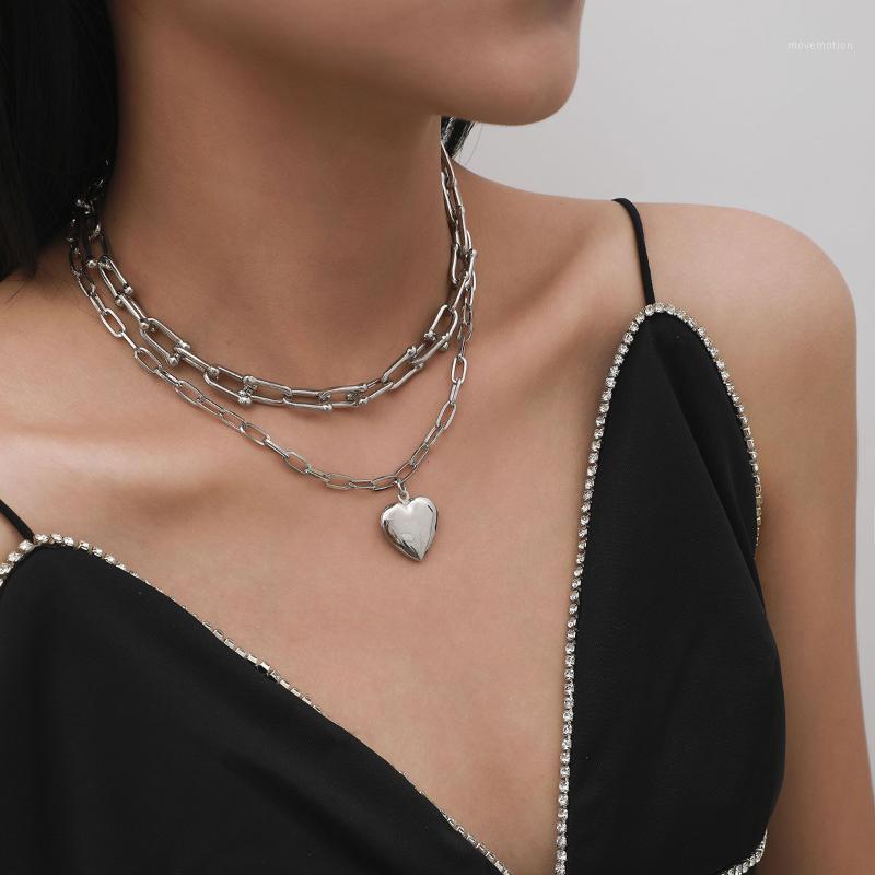 

Hot selling jewelry in Europe and America with simple ins buckle chain fresh love pendant alloy necklace for female1