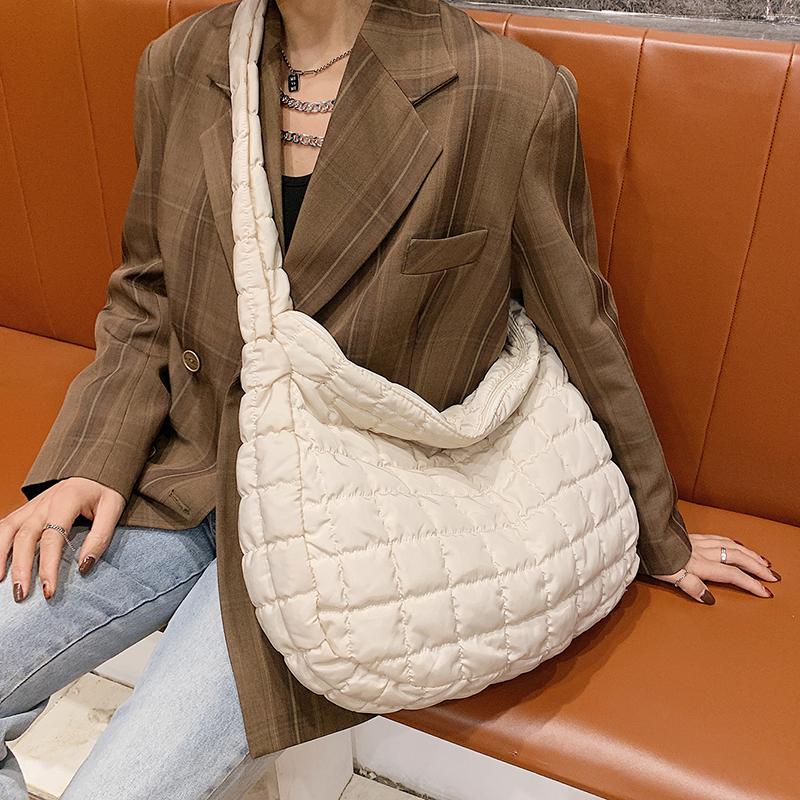 

2021 Autumn Winter Crossbody Bags Cloth Shoulder Bag For Women Fashion Light Composite Bag Female Wild Cotton Design Travel Tote, Black