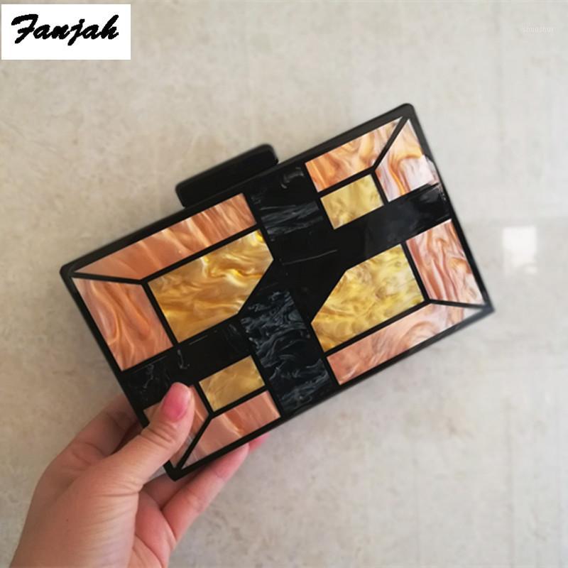 

Pearl Pink Striped Acrylic Box Clutch Women Wallet Lady Travel Beach Summer Metal Clasp Acrylic Purse Messenger shoulder Handbag1, Black