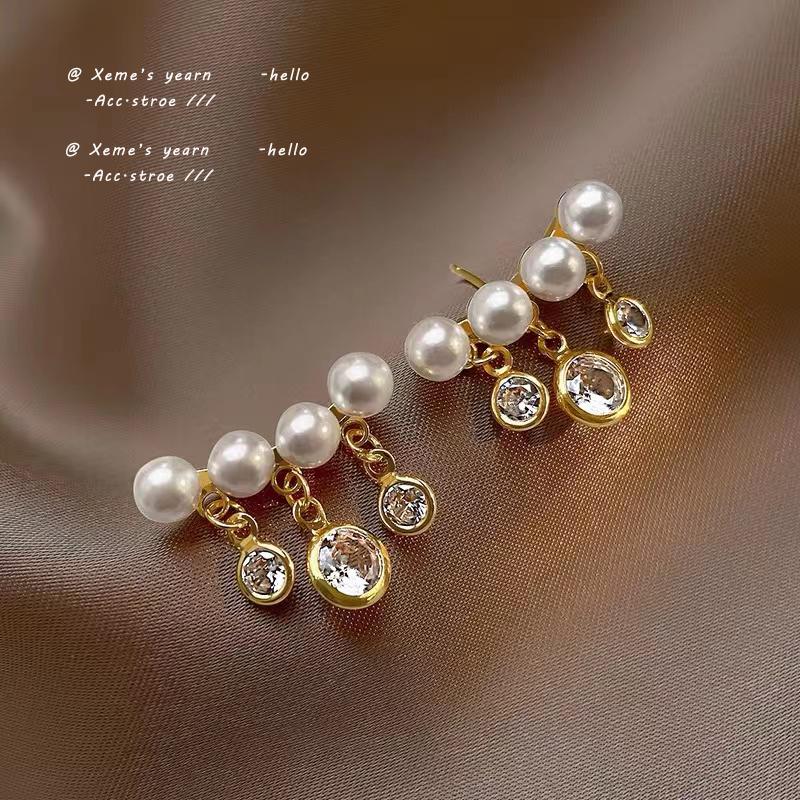 

Stud Minority Design Pearl Tassel Gold Earrings Korean Fashion Jewelry Student Party Girls Elegant Accessories For Woman, Golden;silver