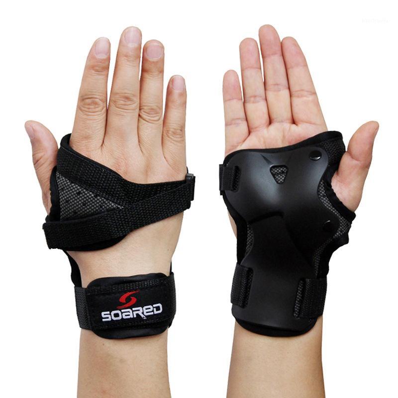 

Soared Skiing Armfuls Wrist Support Hand Protection Ski Wrist Support Skiing Palm Protection Roller Snowboarding Skating Guard1, Black