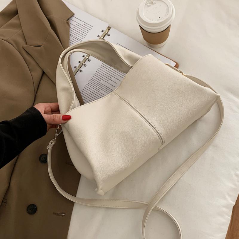 

2021 Fashion Large Chain Shoulder Bag Women Travel Bags PU LeatherFemale Luxury Handbags Women Bags Designer Sac A Main Femme, Beige