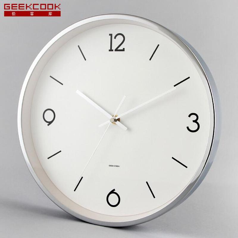 

Metal Frame Wall Clocks Silent Non Ticking Quartz Movement Watch Gold Plated Brief Style for Living Room Study Office