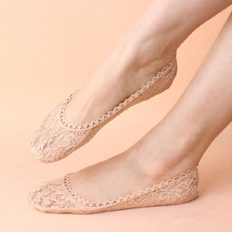 

1 pair of ladies lace boat socks wear shallow lace thin breathable socks