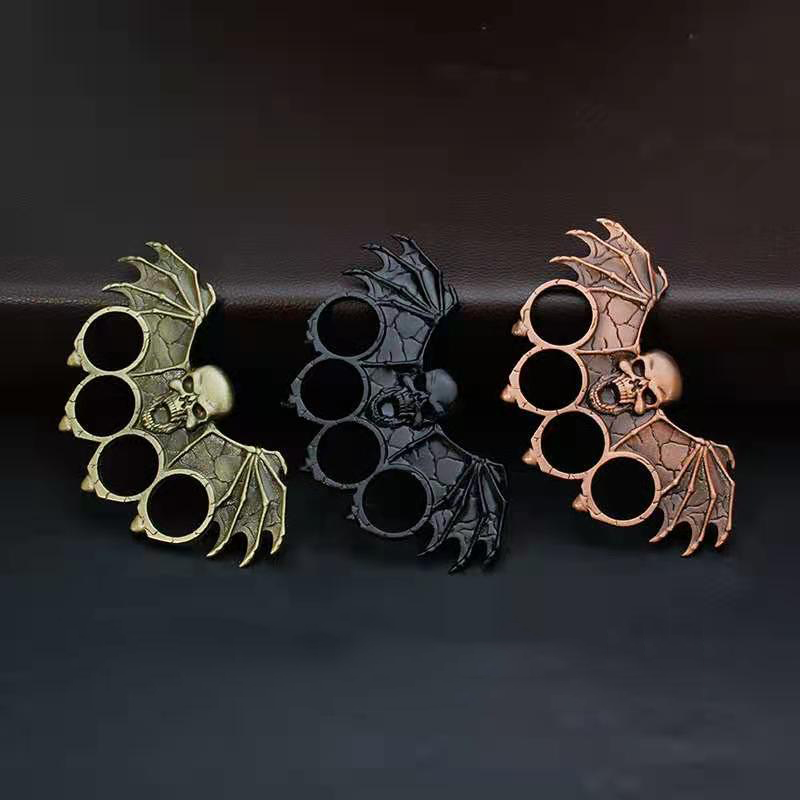 

Alloy finger tiger four-finger self-defense weapon two-finger escape hand support aluminum alloy self-defense equipment hot sale