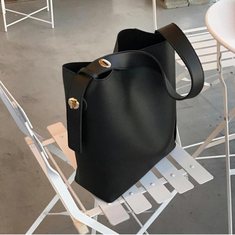 

Cross Body Fashion Pu Leather Bag Women's Handbags Large Capacity Designer Casual Ladies Tote Female Bucket Women Shoulder Bags, Black