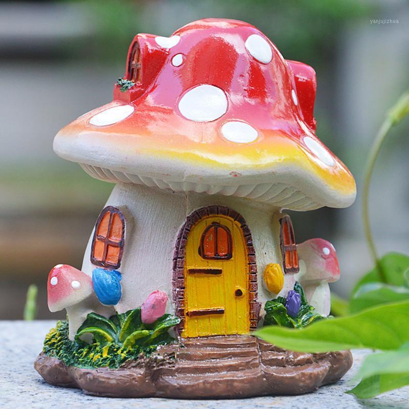 

Pastoral style home decoration resin mushroom house decoration micro-landscape bonsai mushroom sculpture resin crafts1