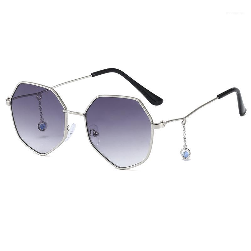 

Children's Sunglasses with Chain Street Shooting Fashion Sunglasses Boys Glasses Pendant with Chain Trendy Girls Sun Glasses1